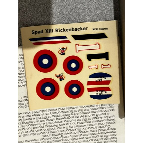 Renwal 1/72 Model Kit Capt. E.V. RICKENBACKER's SPAD XIII Plane NO. 261 - Picture 6 of 10